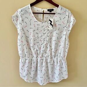 Smart Set| NEW White Flowy Peplum Cap Sleeve Red/Black Key Print Top Sz M NWT